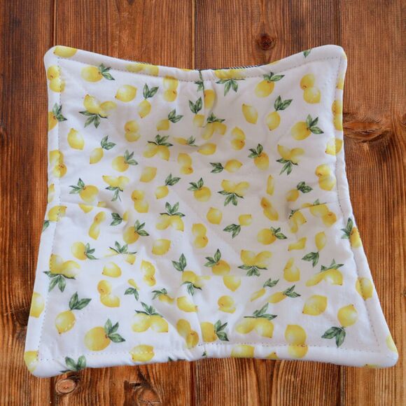 Microwave Bowl Cozy, Reversible Lemon and Buffalo Check Soup Bowl Holder - Picture 1 of 4